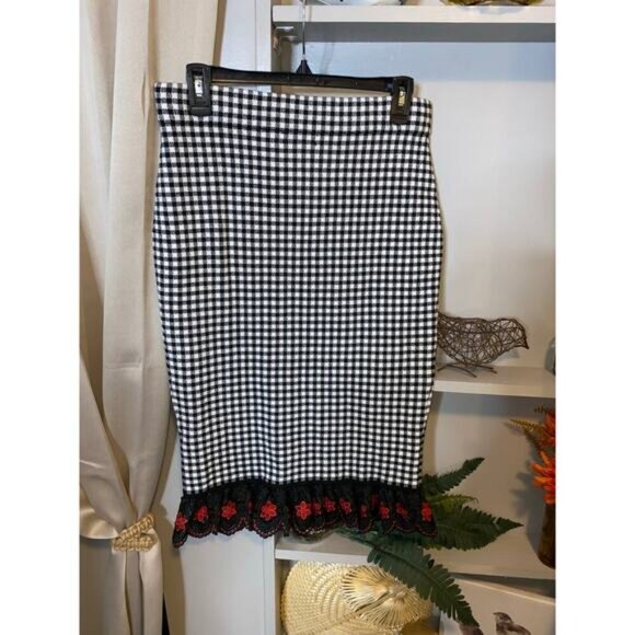 NWT 7th Avenue Design Studio New York & Company Medium $55 Crochet Floral Skirt - Picture 8 of 9